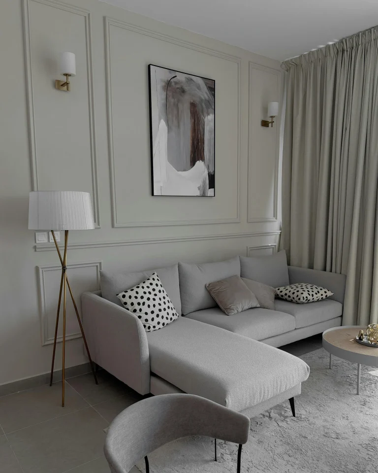The Ultimate Guide On How To Style A Grey Sofa In Your Living Room (+17 Stunning Ideas)