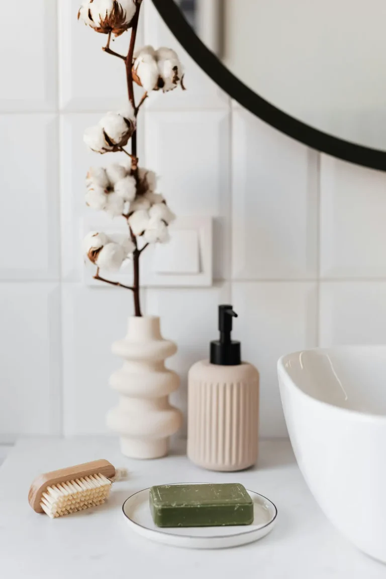 Girls Bathroom Ideas: The Complete Guide To A Stylish & Fun Bathroom (+20 Creative Ways To Get The Look)