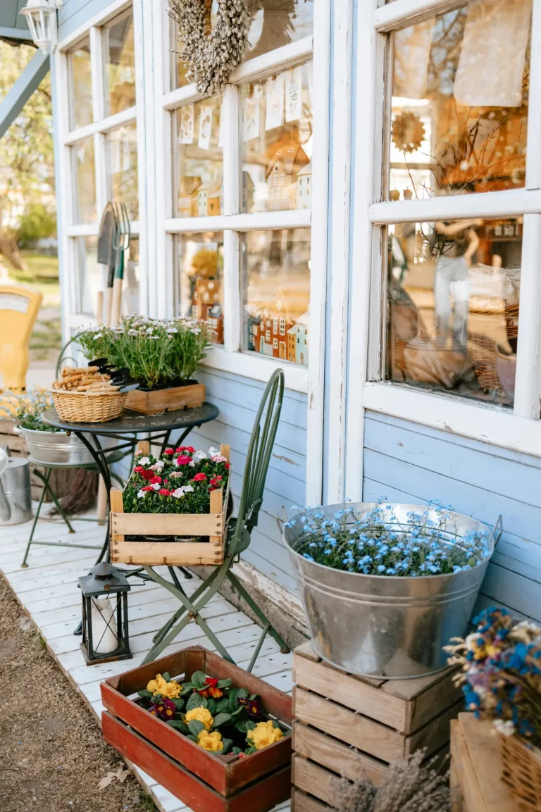 How To Make Your Garden Vintage: 20 Vintage Garden Decor Ideas That Make You Wow