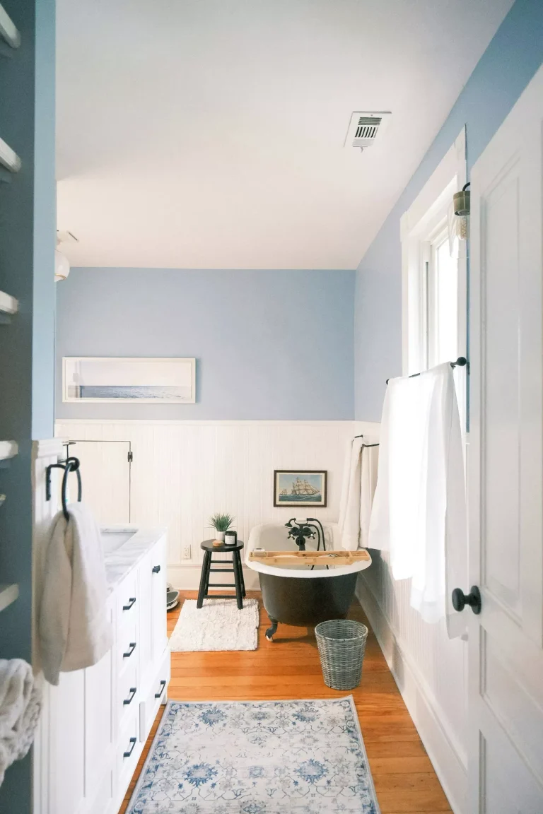18 Spectacular Neutral Bathroom Decor Ideas (You Don’t Want To Miss!)